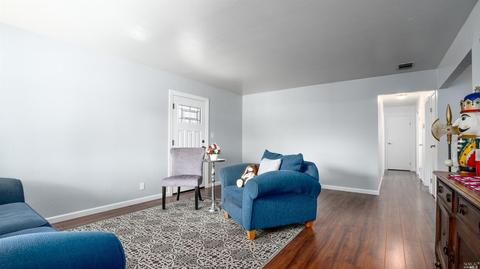 257 Solano Ln, Vacaville, CA 95688 photo 5
