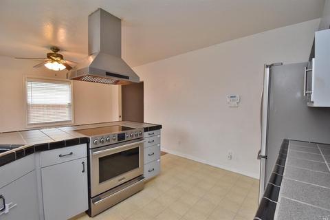 1931 Georgia St, Vallejo, CA 94590 photo 8