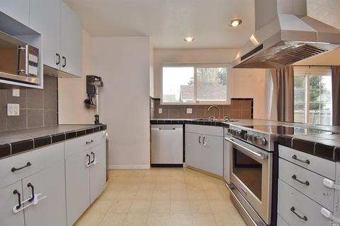 1931 Georgia St, Vallejo, CA 94590 photo 6