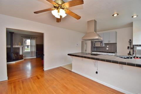 1931 Georgia St, Vallejo, CA 94590 photo 9