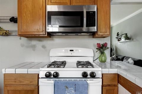 104 Webster St, Vallejo, CA 94591 photo 23