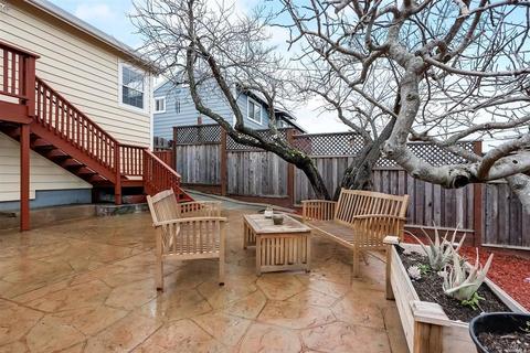 104 Webster St, Vallejo, CA 94591 photo 2