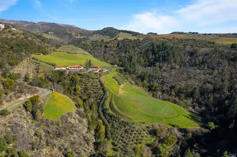 990 Cavedale Rd, Sonoma, CA 95476