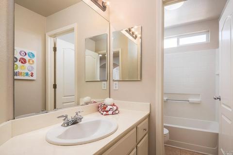 31 Alhambra Ct, Novato, CA 94949 photo 22
