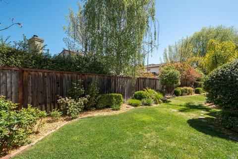 31 Alhambra Ct, Novato, CA 94949 photo 4