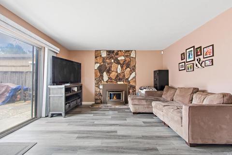 73 Garthe Ct, Vallejo, CA 94591 photo 13