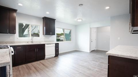 1221 Lassen St, Vallejo, CA 94591 photo 7