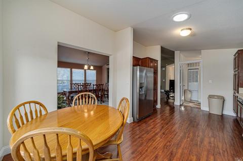 1006 Maple Dr, Windsor, CA 95492 photo 11