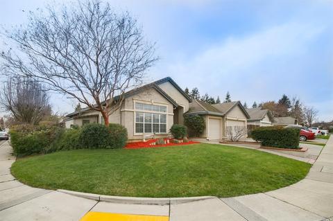 605 Wiegand Way, Dixon, CA 95620 photo 2