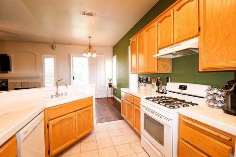 660 Stern Dr, Dixon, CA 95620 photo 7