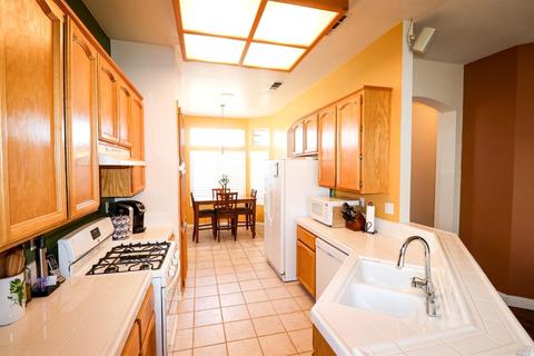 660 Stern Dr, Dixon, CA 95620 photo 8