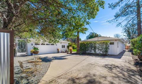 614 Oak St, Sonoma, CA 95476 photo 4