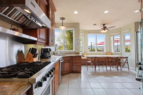 27 Marina Ridge Ct, Vallejo, CA 94591 photo 7