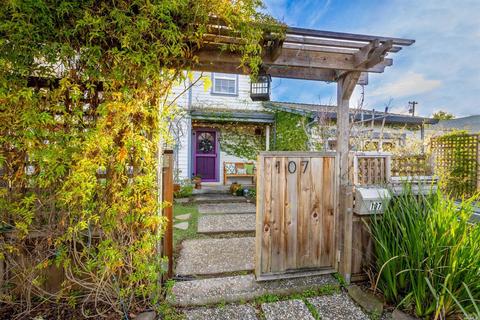 107 E 1st St, Napa, CA 94559 photo 4