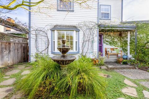 107 E 1st St, Napa, CA 94559 photo 1