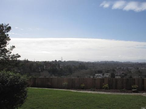 70 Garthe Ct, Vallejo, CA 94591 photo 4