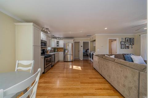 8731 Franklin St, Windsor, CA 95492 photo 3