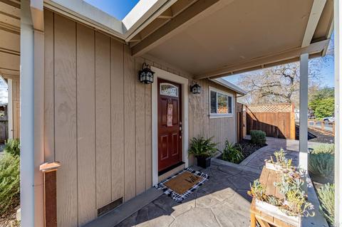 8731 Franklin St, Windsor, CA 95492 photo 2