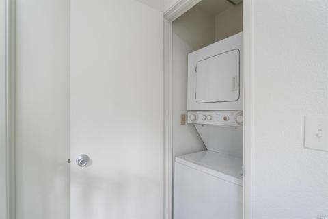 325 Seaport Dr, Vallejo, CA 94590 photo 7