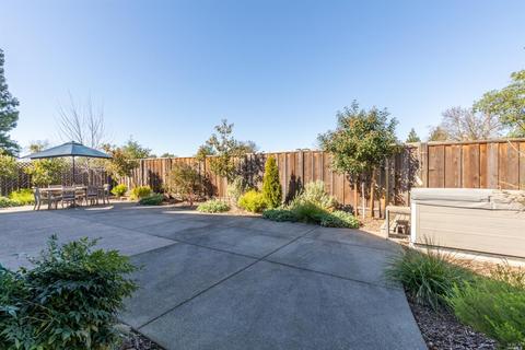 871 Natalie Dr, Windsor, CA 95492 photo 12