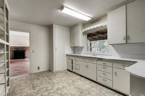 975 Howell Mountain Rd, Angwin, CA 94508 photo 17