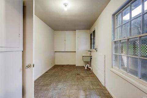 975 Howell Mountain Rd, Angwin, CA 94508 photo 28