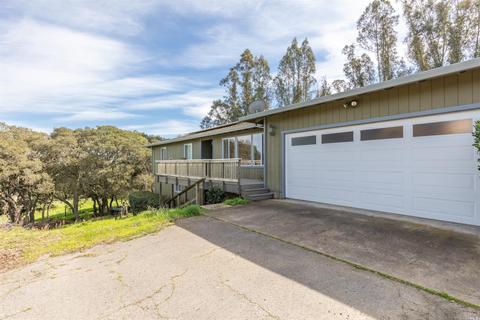 525 Via Robles, Petaluma, CA 94952 photo 3