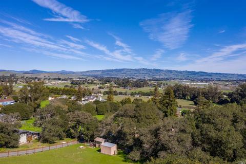 525 Via Robles, Petaluma, CA 94952 photo 26