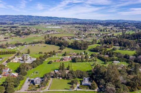 525 Via Robles, Petaluma, CA 94952 photo 25
