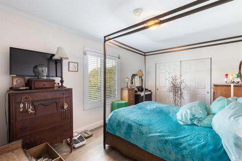 525 Via Robles, Petaluma, CA 94952 photo 20