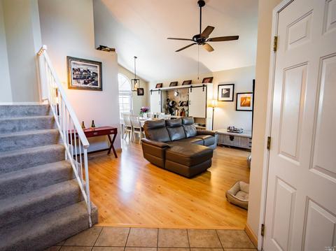 108 Cornell St, Windsor, CA 95492 photo 3