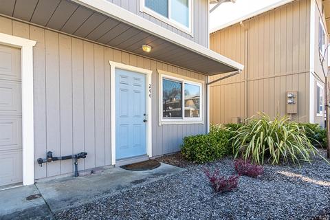 244 Main Cir, Ukiah, CA 95482 photo 3