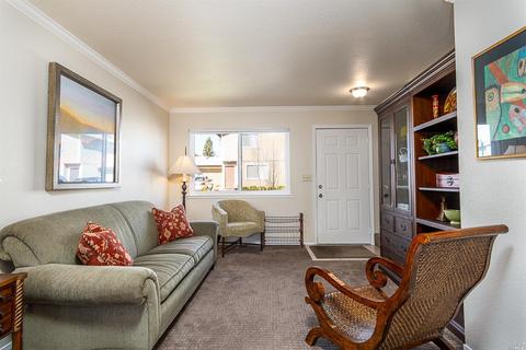244 Main Cir, Ukiah, CA 95482 photo 5