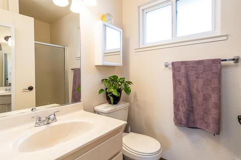 244 Main Cir, Ukiah, CA 95482 photo 16