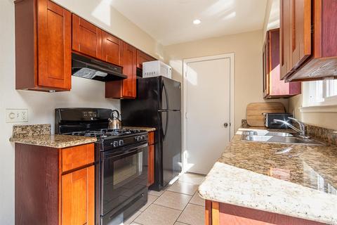244 Main Cir, Ukiah, CA 95482 photo 9