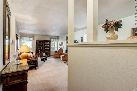 137 Greenmont Dr, Vallejo, CA 94591 photo 5