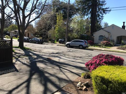 840 Wright St, Santa Rosa, CA 95404 photo 4