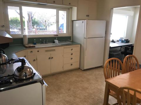 840 Wright St, Santa Rosa, CA 95404 photo 8
