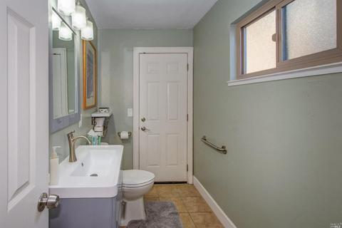 397 E O St, Benicia, CA 94510 photo 10
