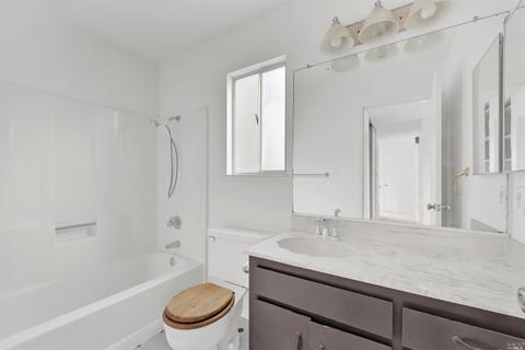 160 G St, Martinez, CA 94553 photo 45