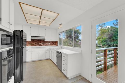 160 G St, Martinez, CA 94553 photo 30