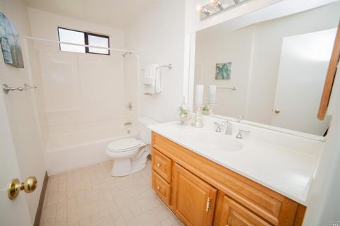 100 Farm Ln, Martinez, CA 94553 photo 32