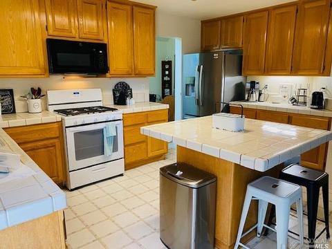 390 Brians Ct, Dixon, CA 95620 photo 6