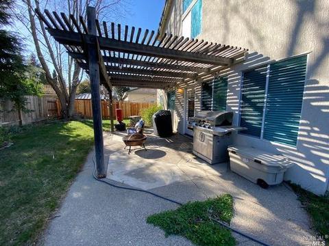 390 Brians Ct, Dixon, CA 95620 photo 16