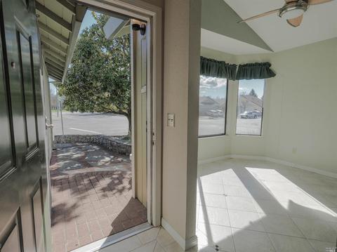 475 Pollard Way, Windsor, CA 95492 photo 4