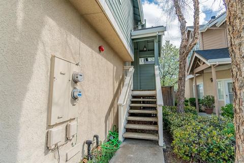 5 Manchester Ln, Fairfield, CA 94533 photo 3