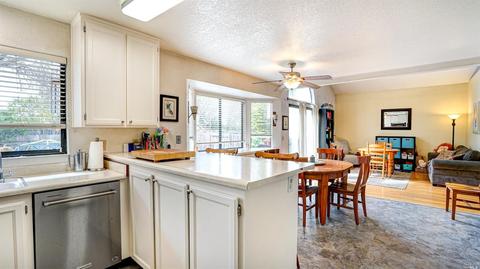 906 Bartlett Pl, Windsor, CA 95492 photo 12