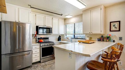 906 Bartlett Pl, Windsor, CA 95492 photo 10