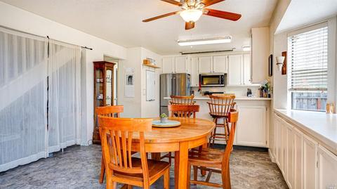 906 Bartlett Pl, Windsor, CA 95492 photo 9
