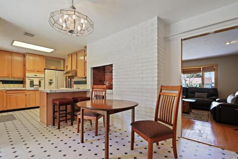 166 Maywood Dr, Vallejo, CA 94591 photo 7